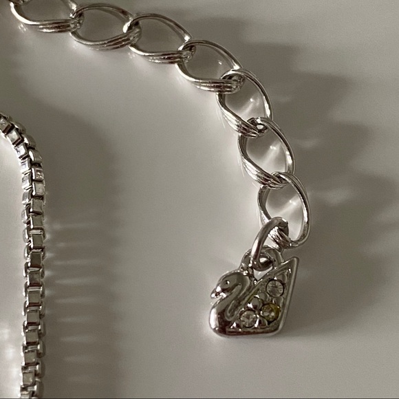 Beautiful new Swarovski Y necklace faceted pendant - Picture 4 of 5